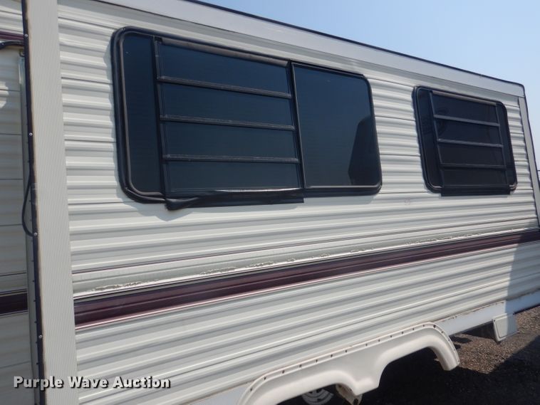 image for item HU9287 1992 Custom Campers Hitchhiker II  camper