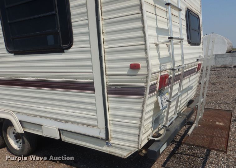 image for item HU9287 1992 Custom Campers Hitchhiker II  camper