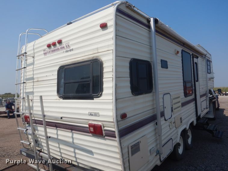 image for item HU9287 1992 Custom Campers Hitchhiker II  camper