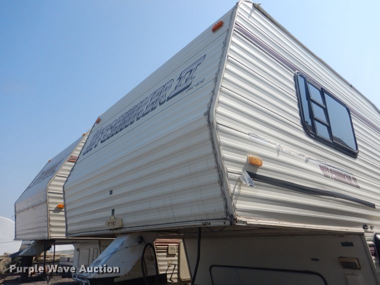 image for item HU9287 1992 Custom Campers Hitchhiker II  camper