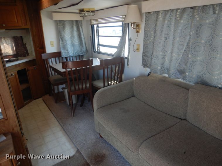 image for item HU9287 1992 Custom Campers Hitchhiker II  camper