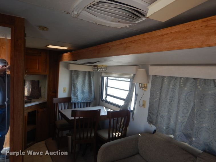 image for item HU9287 1992 Custom Campers Hitchhiker II  camper