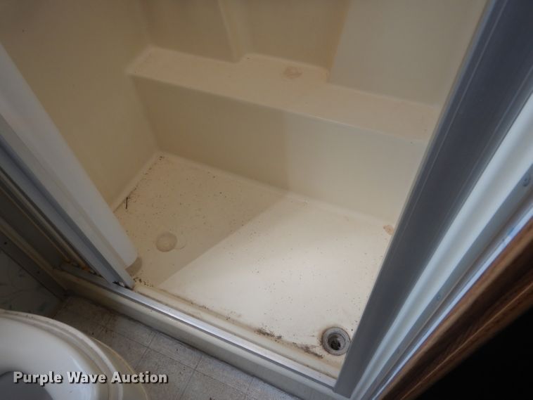 image for item HU9287 1992 Custom Campers Hitchhiker II  camper