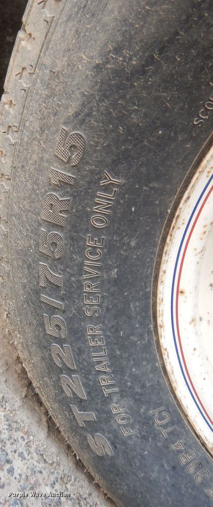 image for item HU9287 1992 Custom Campers Hitchhiker II  camper