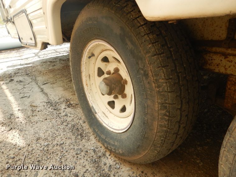 image for item HU9287 1992 Custom Campers Hitchhiker II  camper