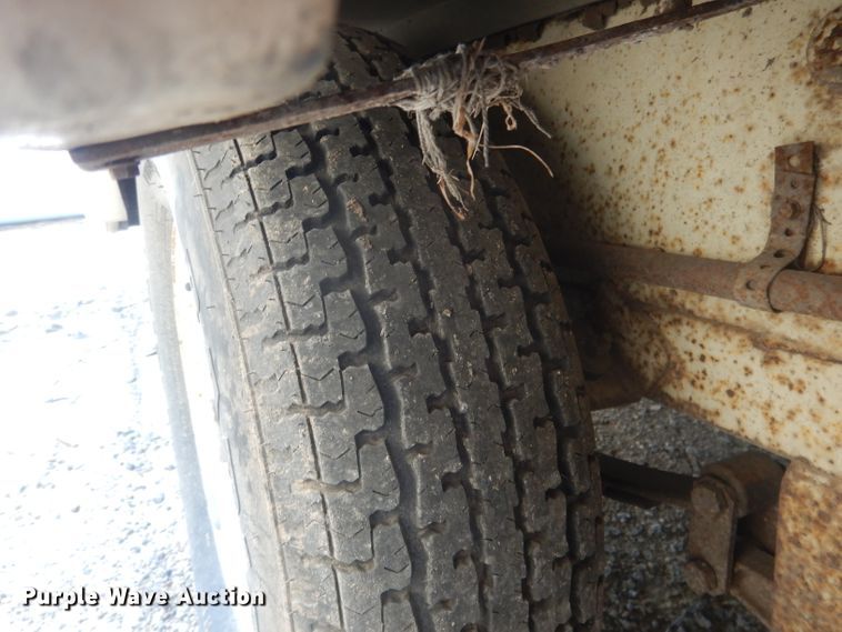 image for item HU9287 1992 Custom Campers Hitchhiker II  camper