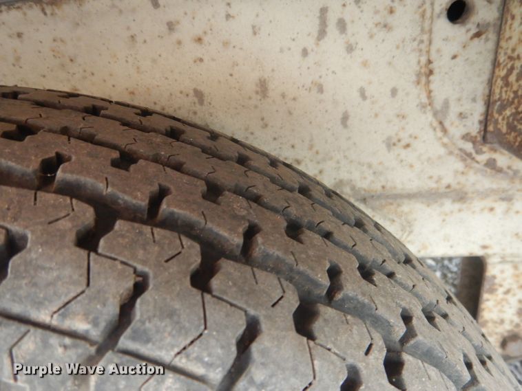 image for item HU9287 1992 Custom Campers Hitchhiker II  camper