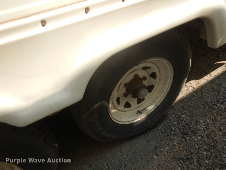 image for item HU9287 1992 Custom Campers Hitchhiker II  camper