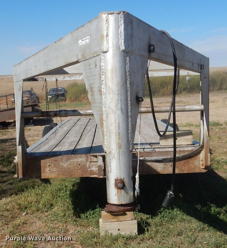 image for item HU9291 Shop Built utility trailer