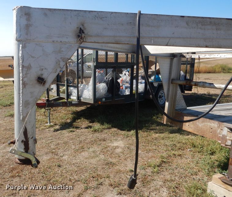 image for item HU9291 Shop Built utility trailer