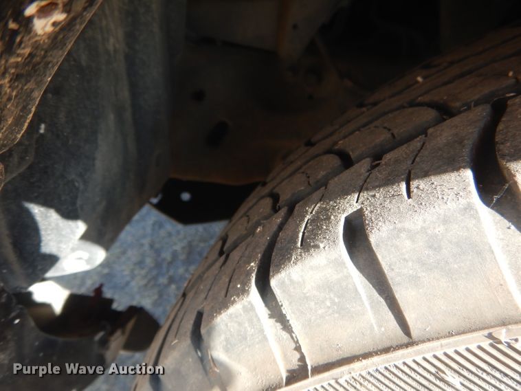 image for item HU9292 1995 Lincoln Town Car  limousine