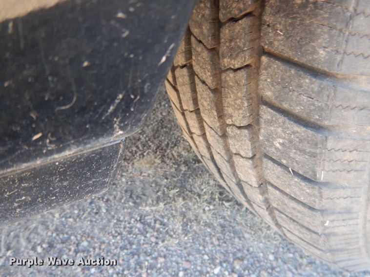 image for item HU9292 1995 Lincoln Town Car  limousine