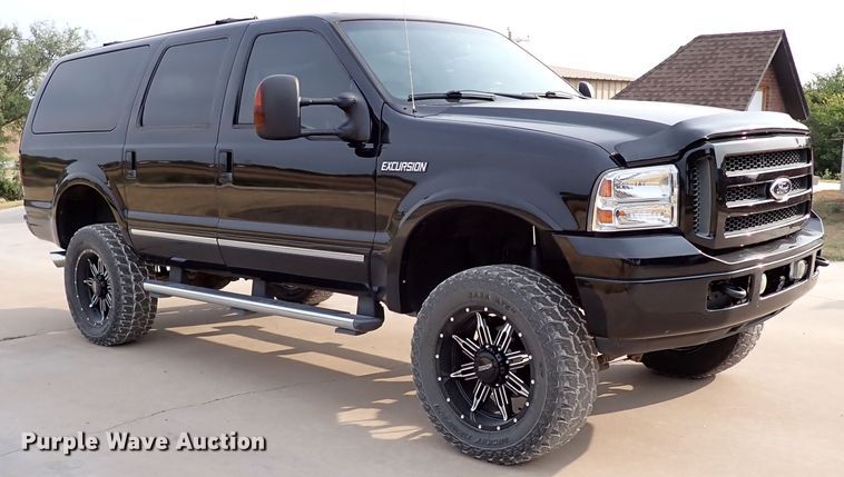 image for item IN9676 2005 Ford Excursion Limited  SUV