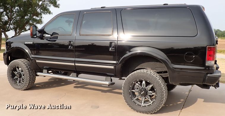 image for item IN9676 2005 Ford Excursion Limited  SUV
