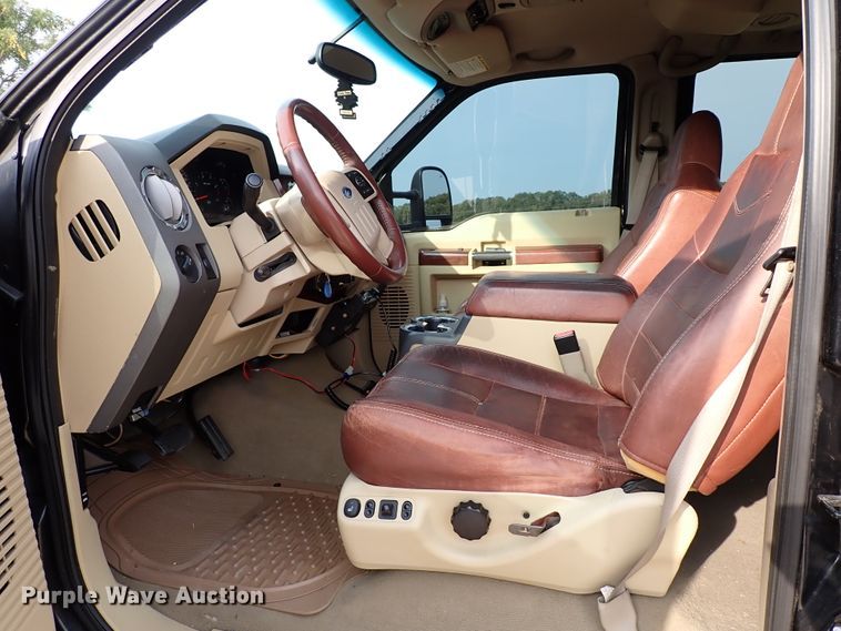 image for item IN9676 2005 Ford Excursion Limited  SUV