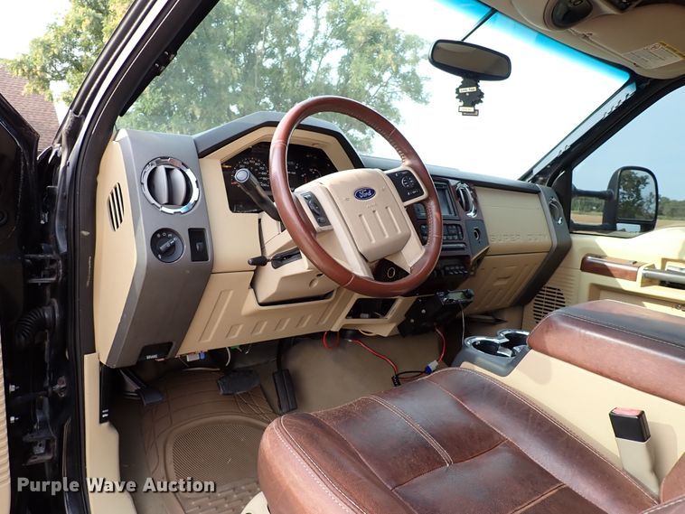 image for item IN9676 2005 Ford Excursion Limited  SUV