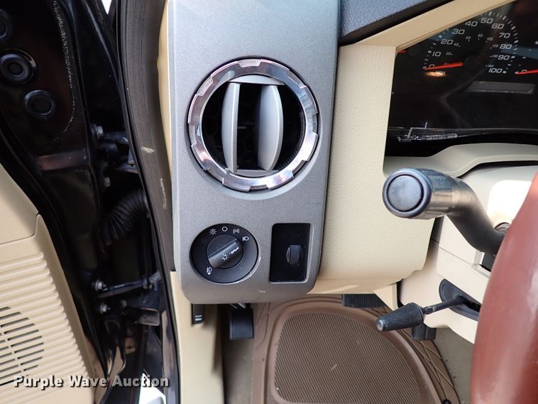 image for item IN9676 2005 Ford Excursion Limited  SUV