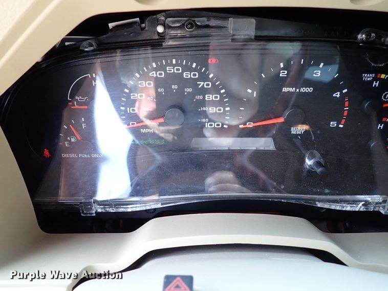 image for item IN9676 2005 Ford Excursion Limited  SUV