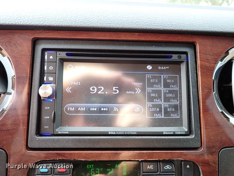 image for item IN9676 2005 Ford Excursion Limited  SUV