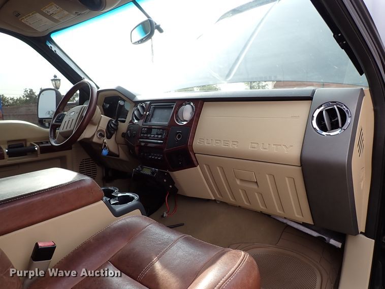 image for item IN9676 2005 Ford Excursion Limited  SUV