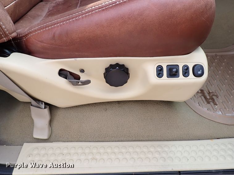 image for item IN9676 2005 Ford Excursion Limited  SUV