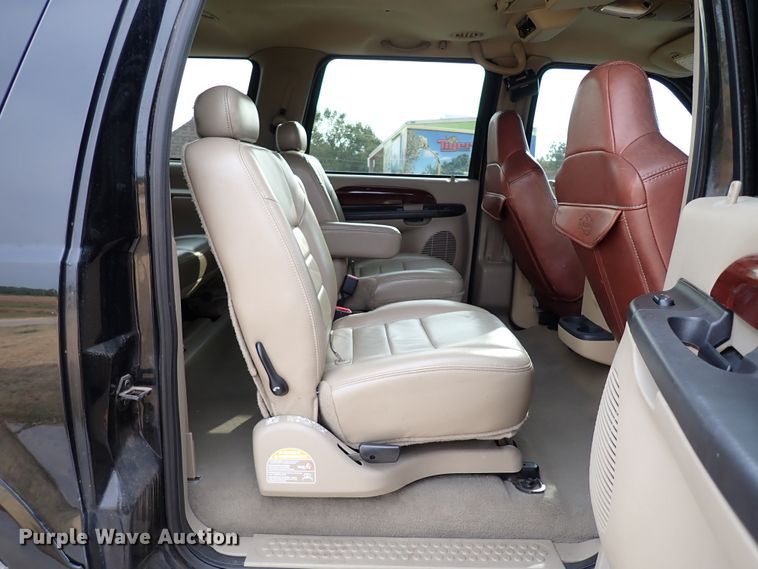 image for item IN9676 2005 Ford Excursion Limited  SUV