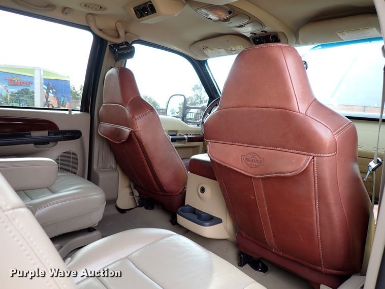 image for item IN9676 2005 Ford Excursion Limited  SUV