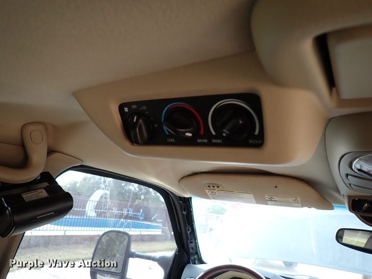 image for item IN9676 2005 Ford Excursion Limited  SUV