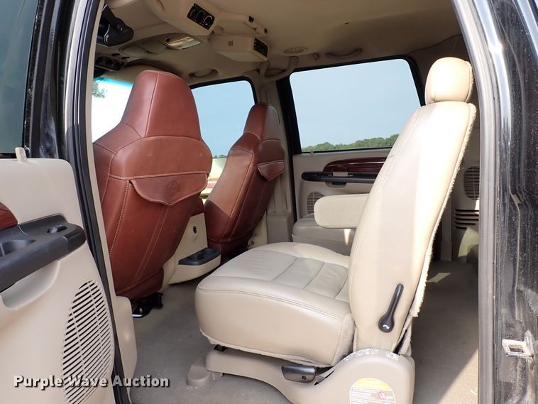 image for item IN9676 2005 Ford Excursion Limited  SUV