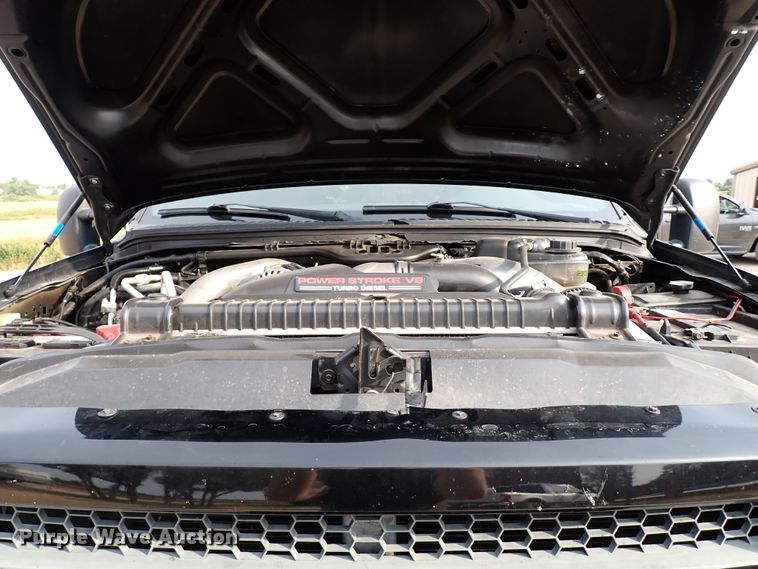 image for item IN9676 2005 Ford Excursion Limited  SUV