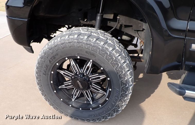 image for item IN9676 2005 Ford Excursion Limited  SUV