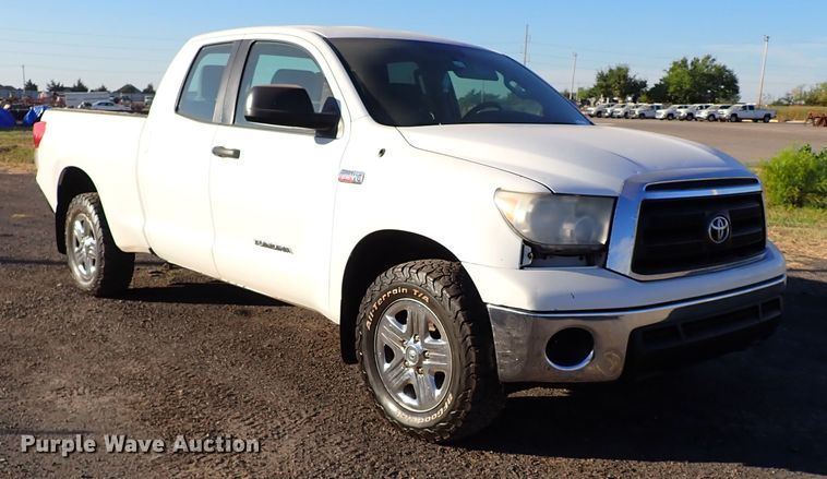 image for item IN9678 2011 Toyota Tundra  Double Cab pickup truck
