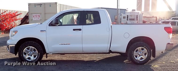 image for item IN9678 2011 Toyota Tundra  Double Cab pickup truck