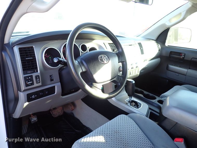 image for item IN9678 2011 Toyota Tundra  Double Cab pickup truck