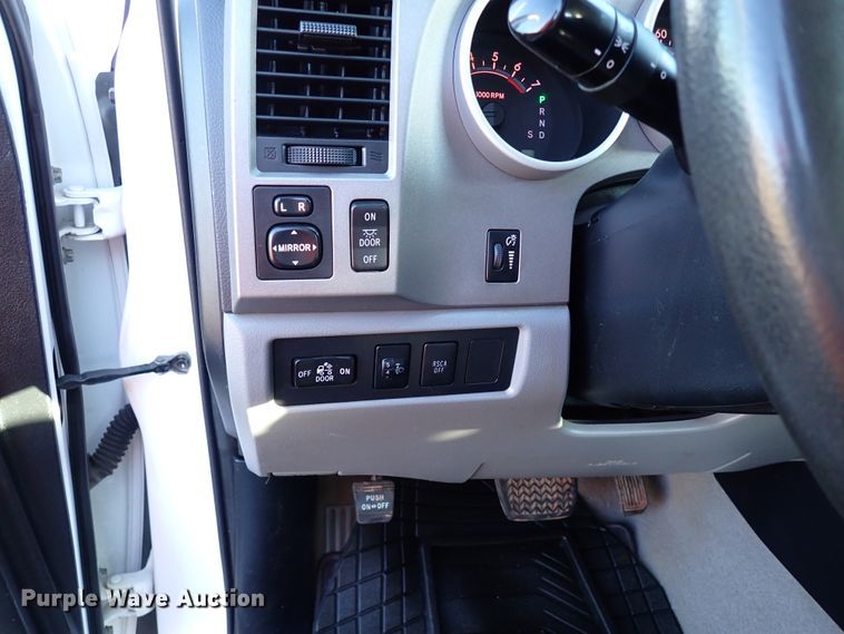 image for item IN9678 2011 Toyota Tundra  Double Cab pickup truck