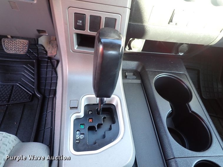 image for item IN9678 2011 Toyota Tundra  Double Cab pickup truck