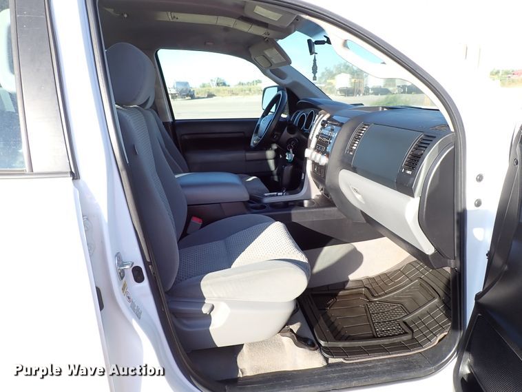image for item IN9678 2011 Toyota Tundra  Double Cab pickup truck