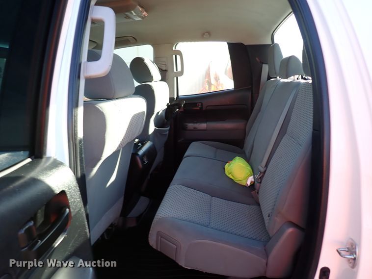 image for item IN9678 2011 Toyota Tundra  Double Cab pickup truck