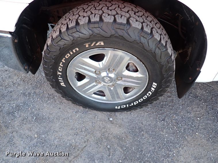 image for item IN9678 2011 Toyota Tundra  Double Cab pickup truck