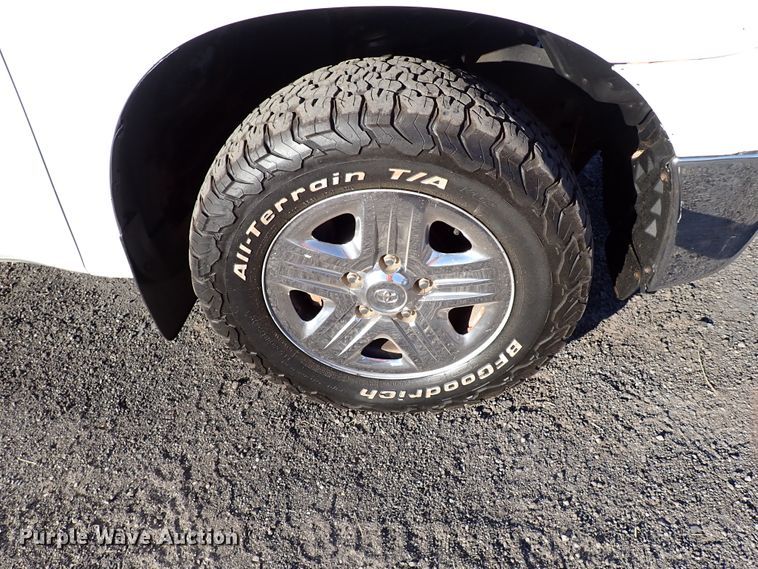 image for item IN9678 2011 Toyota Tundra  Double Cab pickup truck