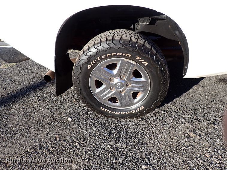 image for item IN9678 2011 Toyota Tundra  Double Cab pickup truck