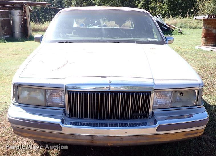 image for item IN9703 1990 Lincoln Town Car