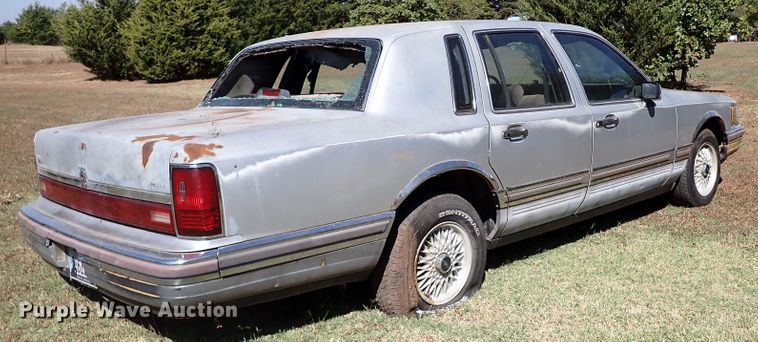 image for item IN9703 1990 Lincoln Town Car