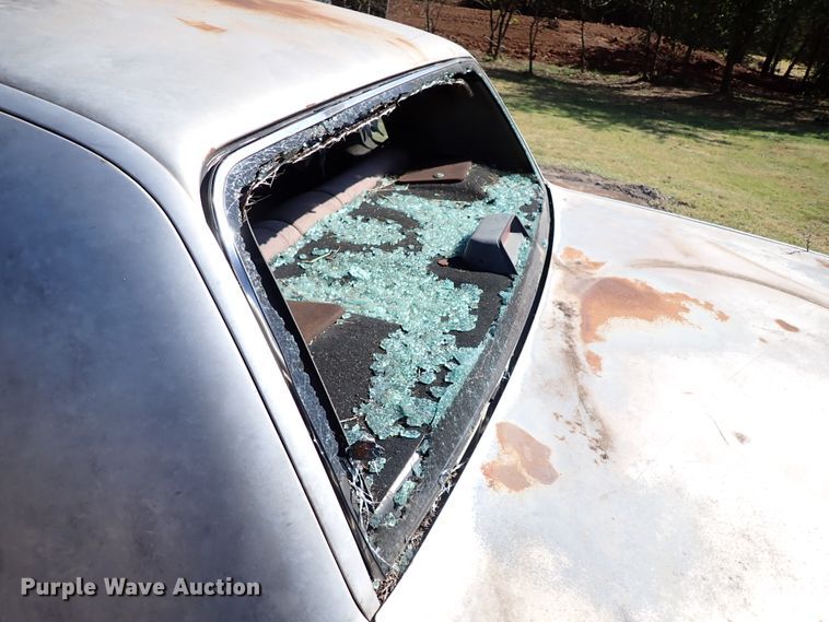 image for item IN9703 1990 Lincoln Town Car