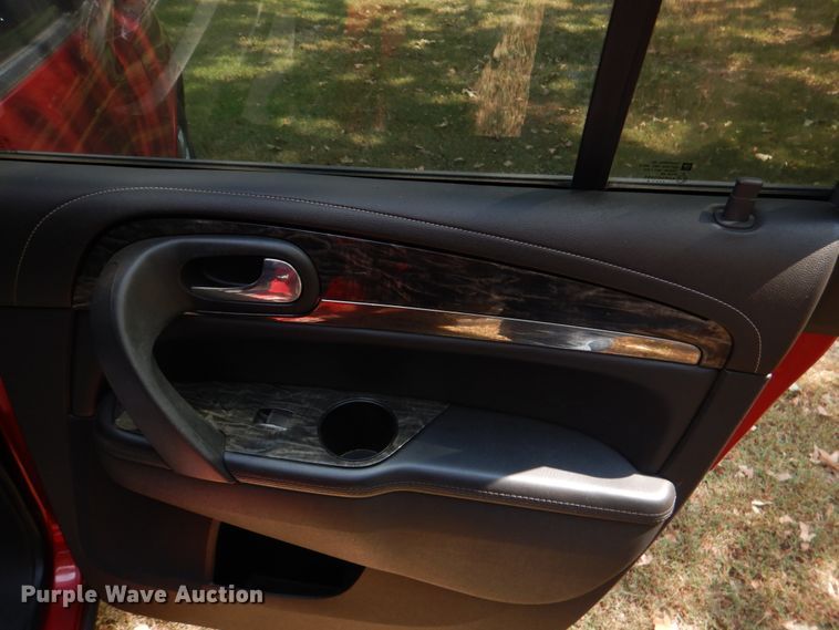 image for item IR9072 2013 Buick Enclave  SUV