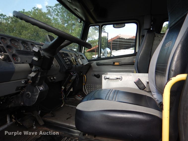 image for item IR9151 1999 Freightliner FL106  rescue vehicle