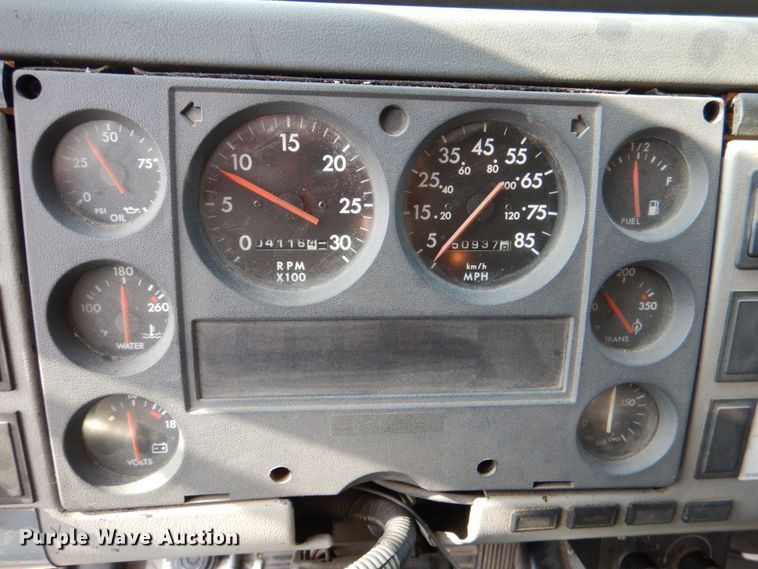 image for item IR9151 1999 Freightliner FL106  rescue vehicle