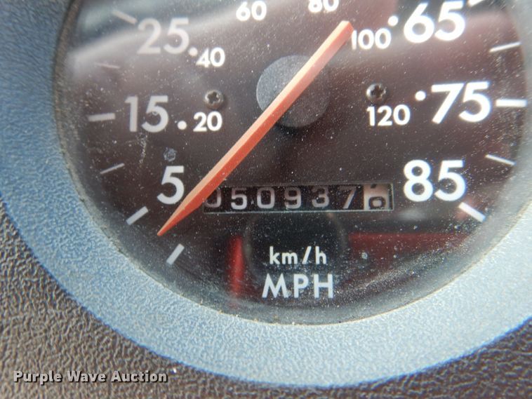 image for item IR9151 1999 Freightliner FL106  rescue vehicle