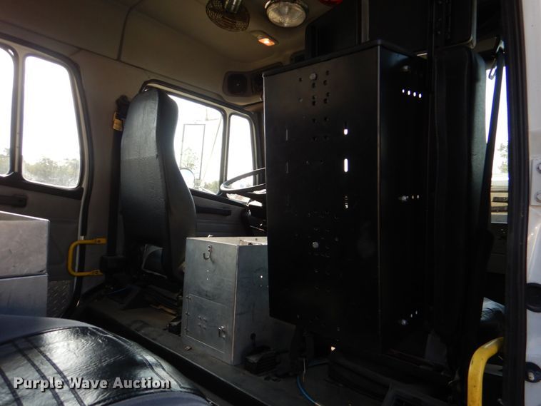 image for item IR9151 1999 Freightliner FL106  rescue vehicle