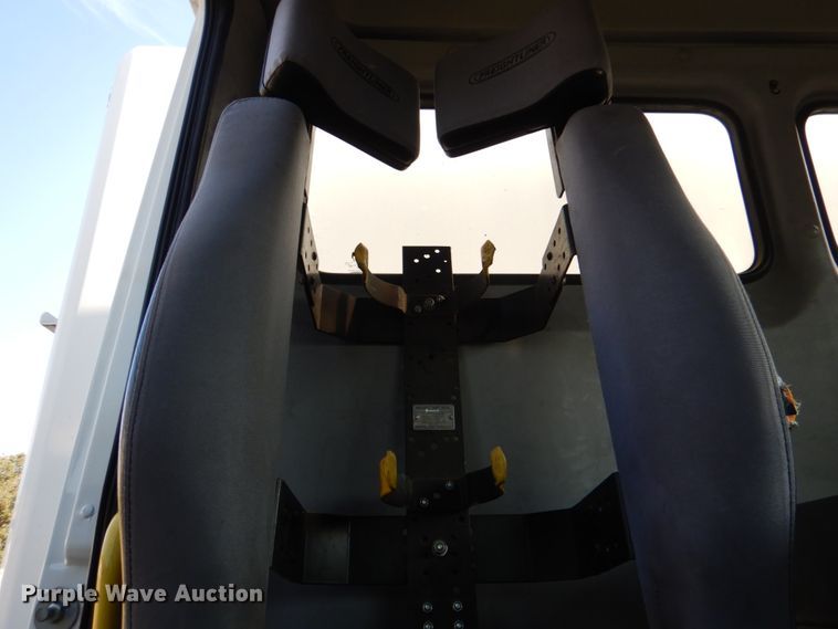 image for item IR9151 1999 Freightliner FL106  rescue vehicle